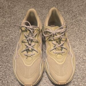 adidas Ozweego Lace Up